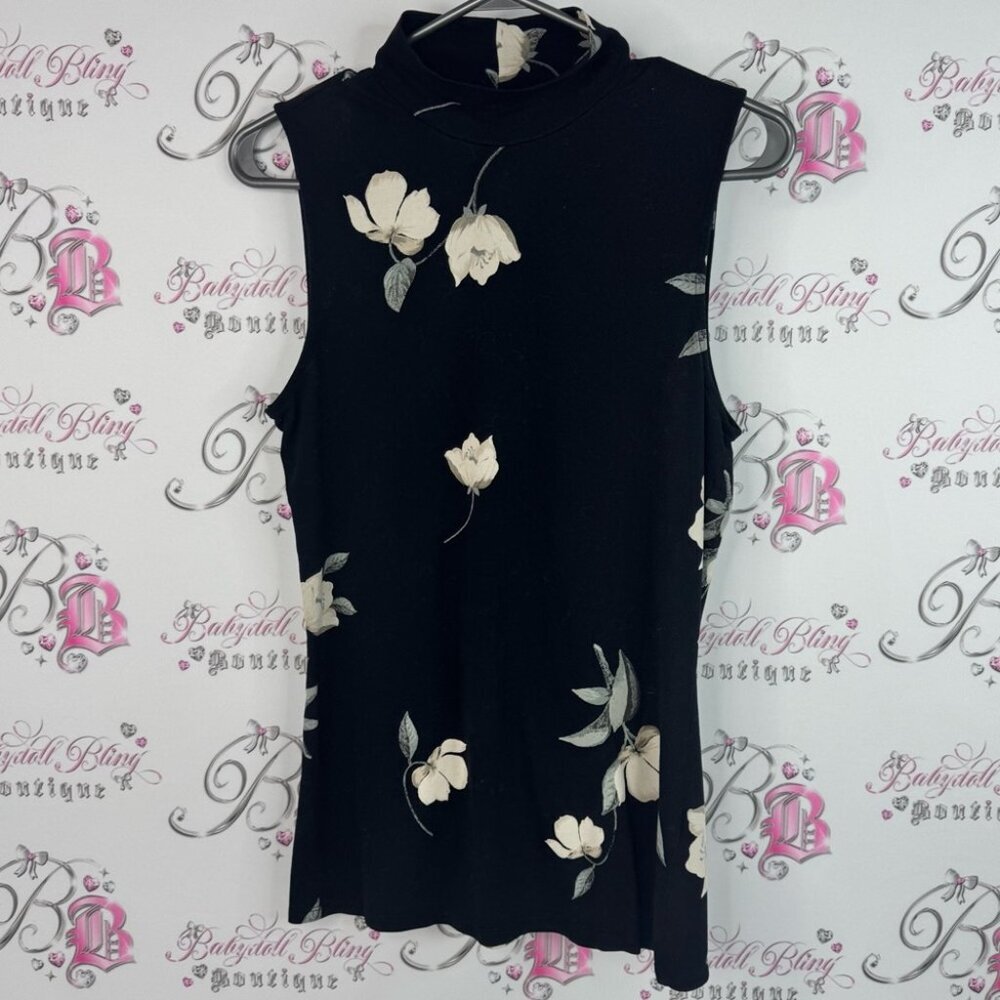 RW&CO. Tank top turtleneck mock neck flowers Black Floral Sleeveless Blouse